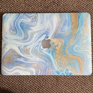 MacBook hardcover case